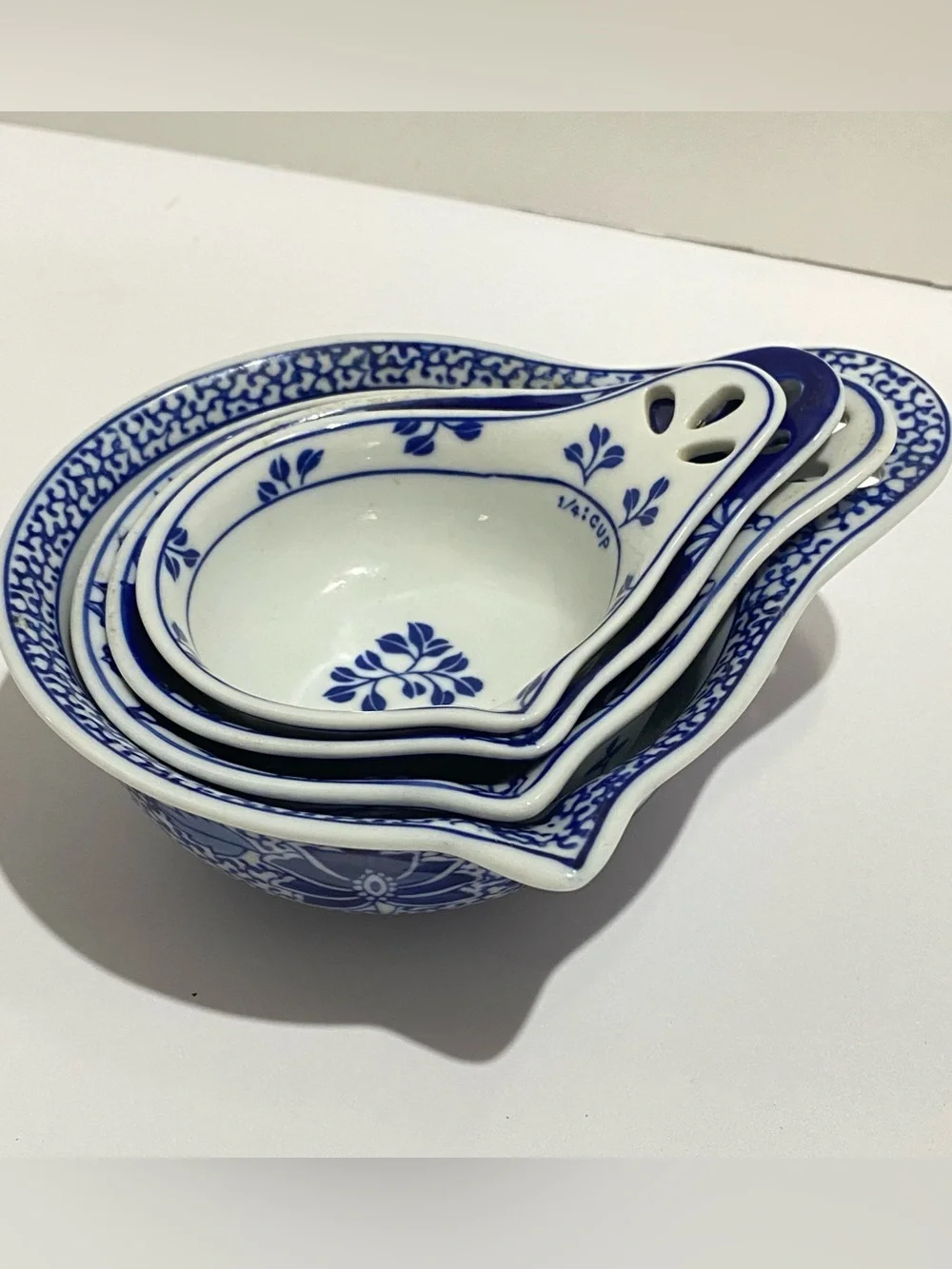 Pier 1 Blue White Porcelain Nesting Measuring Cups Handpainted Set of 4 Floral